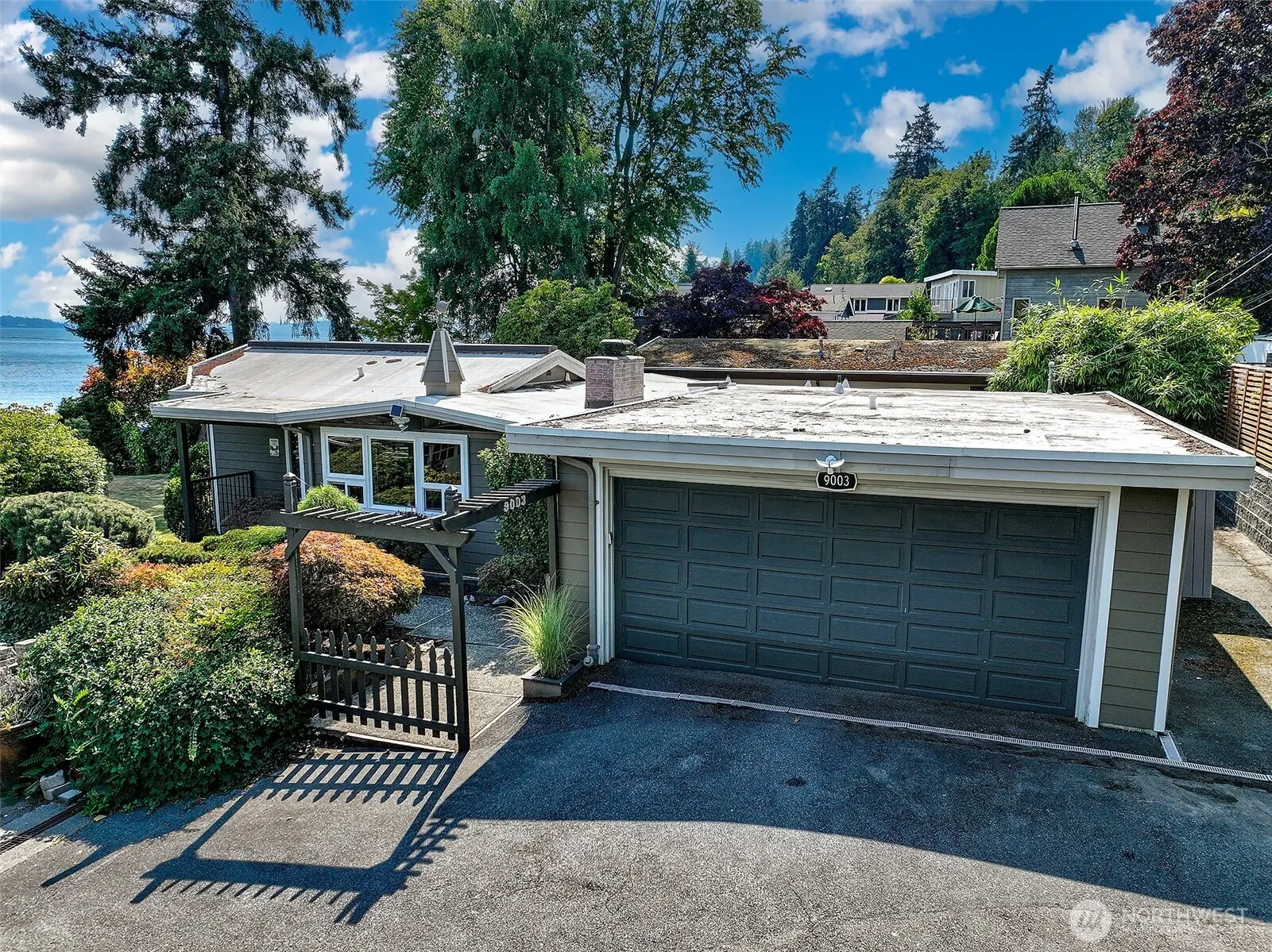 9003 NE Juanita Lane , Kirkland, WA 98034