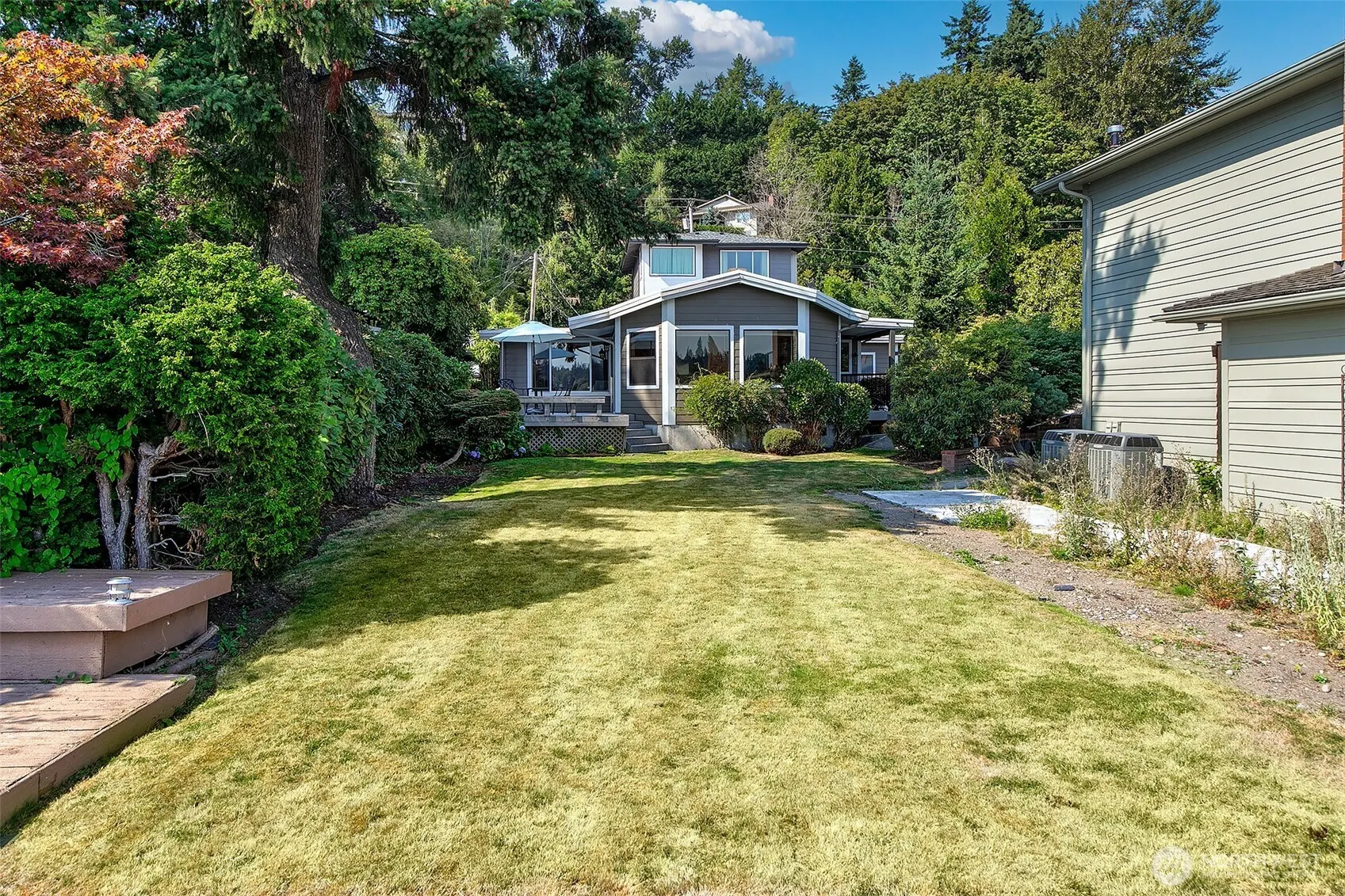 9003 NE Juanita Lane , Kirkland, WA 98034