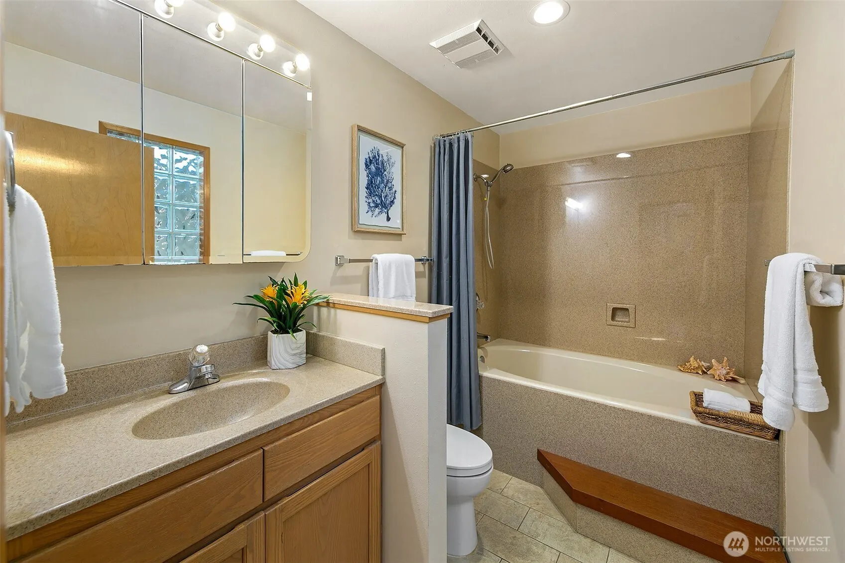 9003 NE Juanita Lane , Kirkland, WA 98034