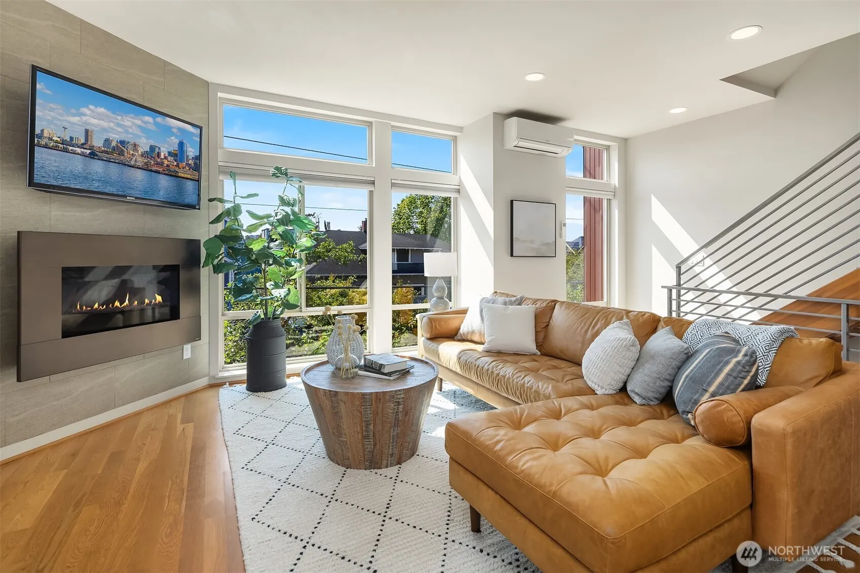 1704 E Marion Street , Seattle, WA 98122