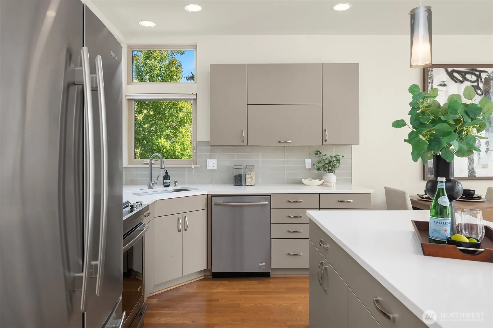 1704 E Marion Street , Seattle, WA 98122