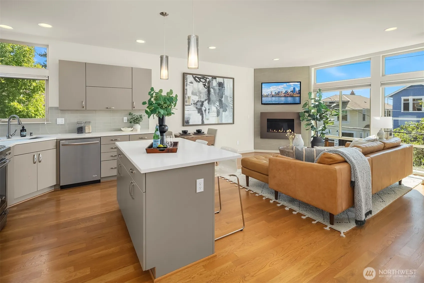 1704 E Marion Street , Seattle, WA 98122