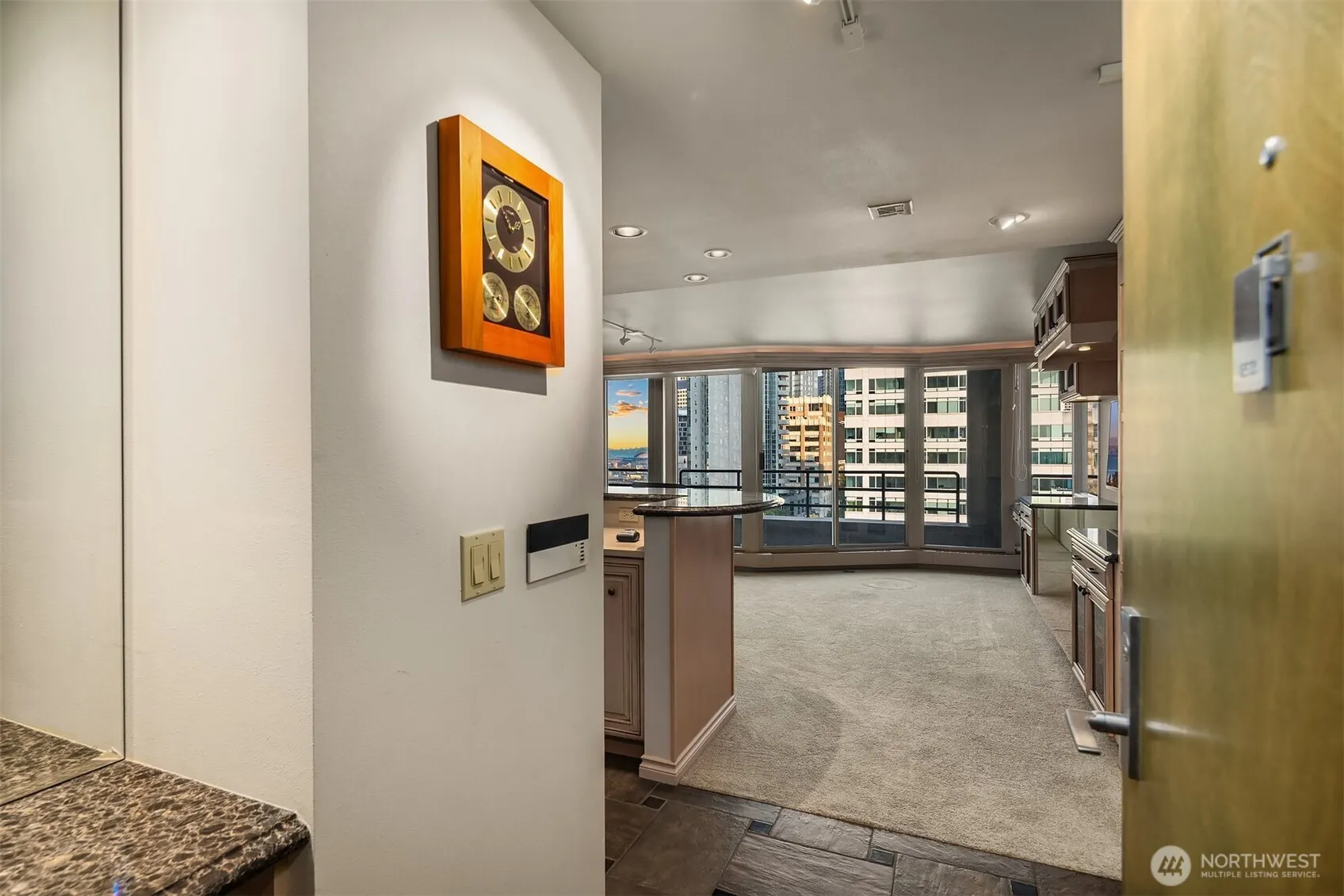 2125 1st Avenue #1205, Seattle, WA 98121