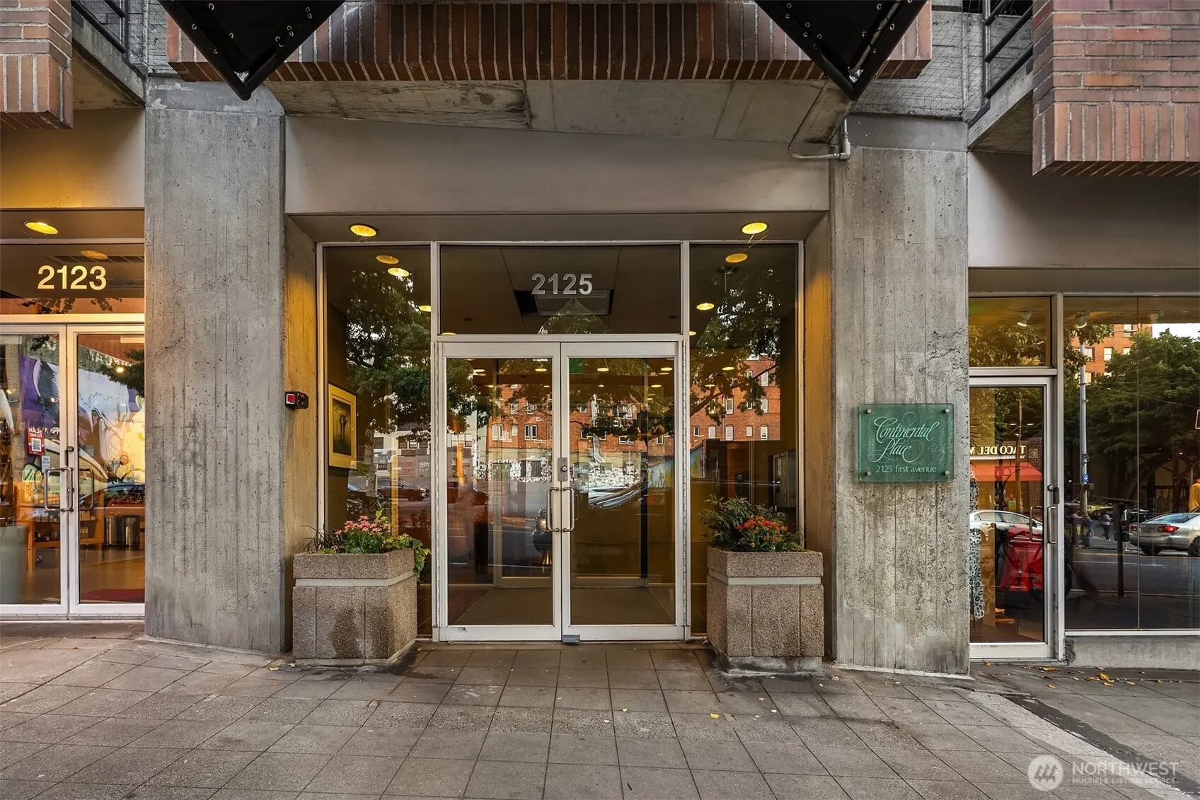 2125 1st Avenue #1205, Seattle, WA 98121