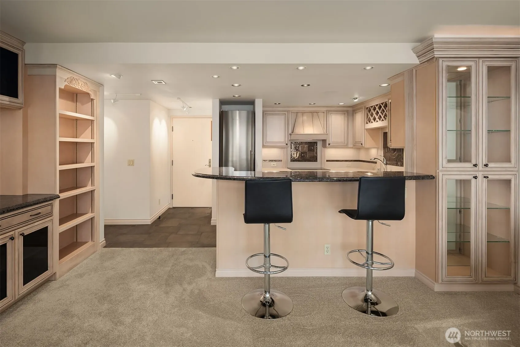 2125 1st Avenue #1205, Seattle, WA 98121
