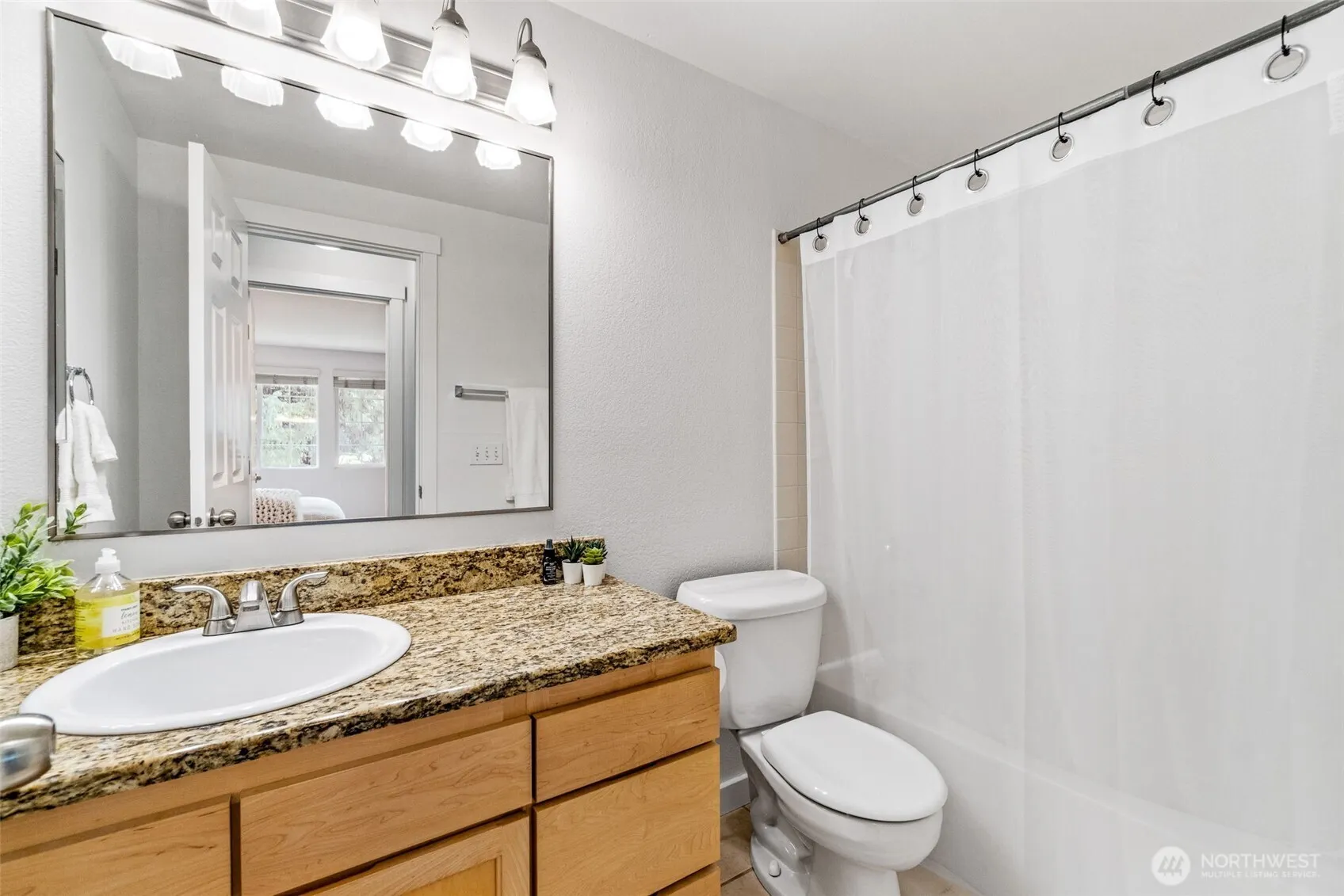 9822 NE 122nd Street #U302, Kirkland, WA 98034