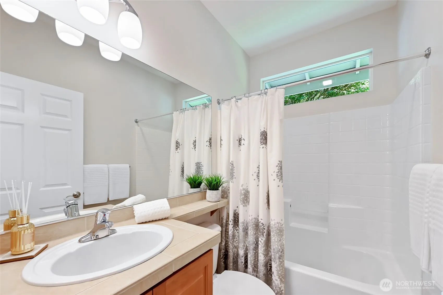 22841 NE 130th Street , Redmond, WA 98053