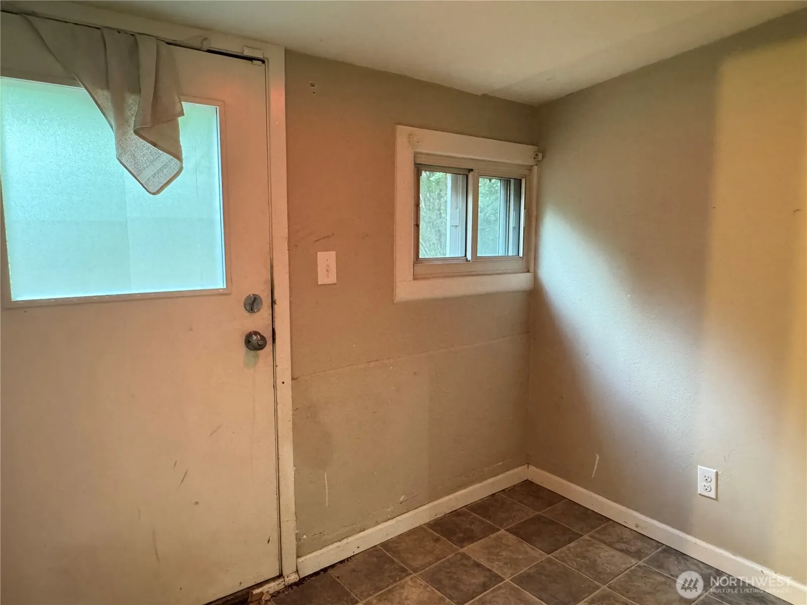 12243 16th Avenue S, Seattle, WA 98168