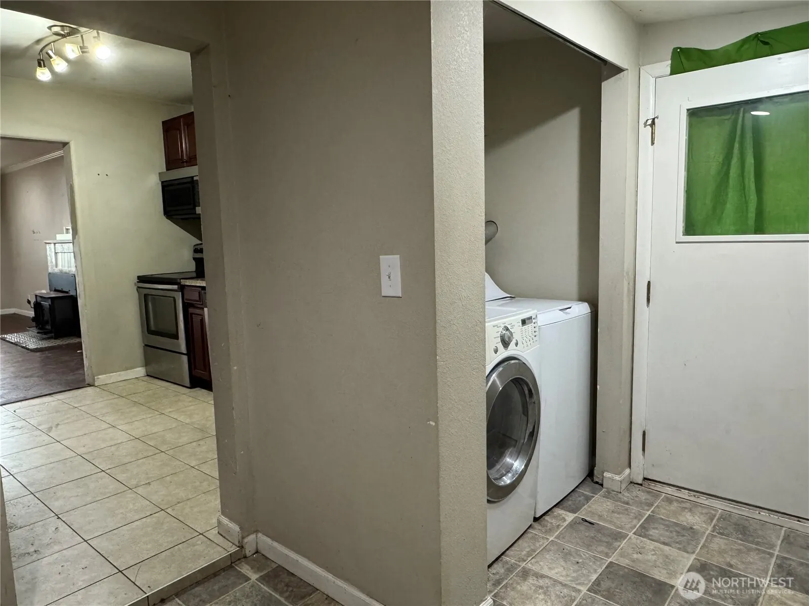 12243 16th Avenue S, Seattle, WA 98168
