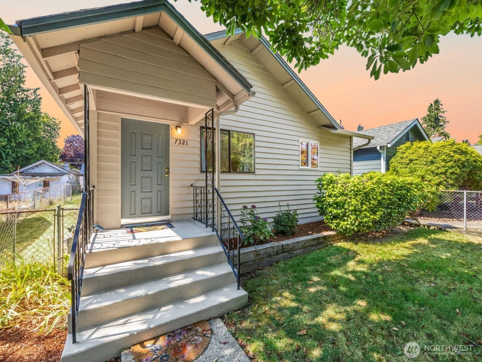 7321 31st Avenue SW, Seattle, WA 98126