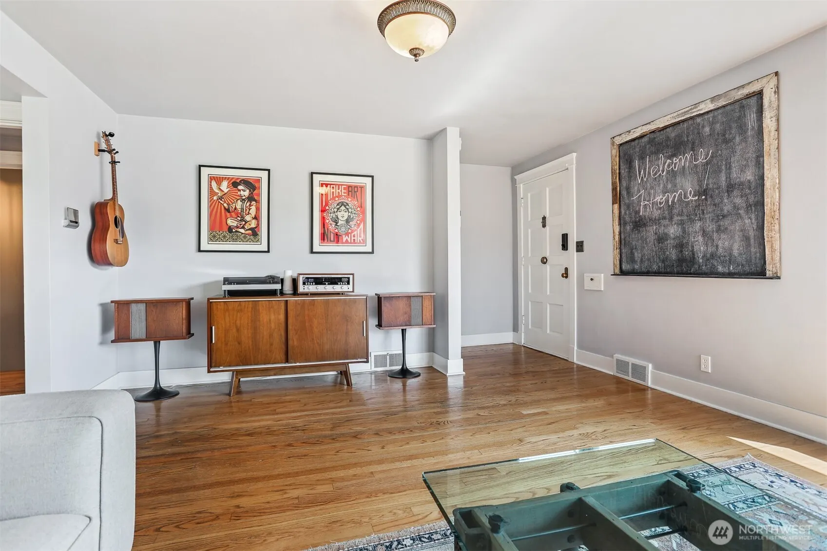 2617 32nd Avenue W, Seattle, WA 98199