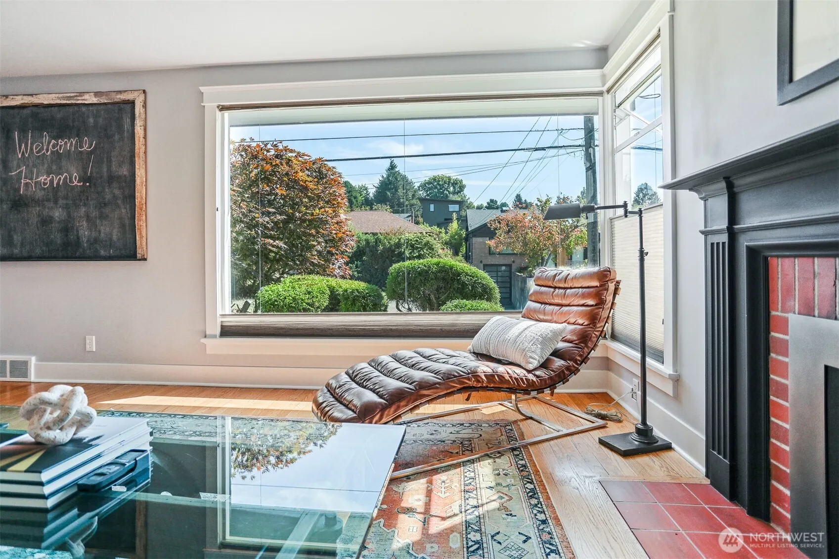 2617 32nd Avenue W, Seattle, WA 98199