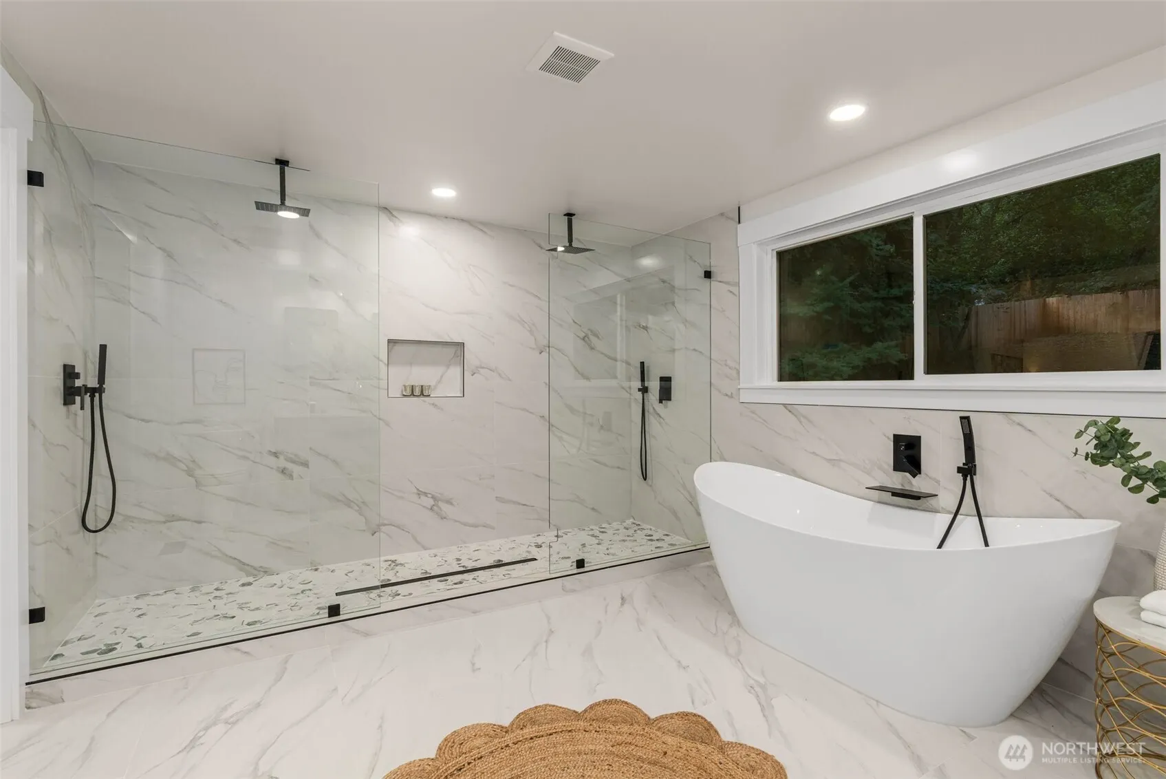 14838 SE 200th , Renton, WA 98059