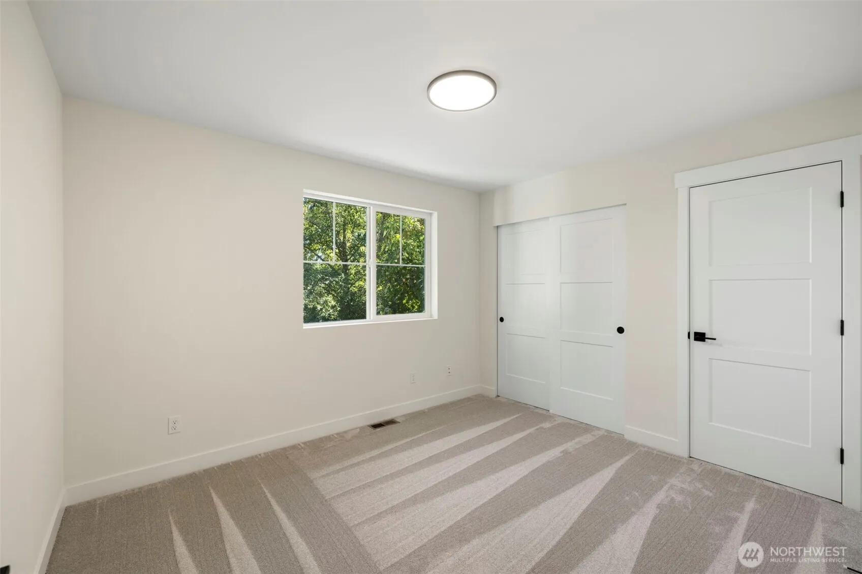 13332 Lake Road , Lynnwood, WA 98087