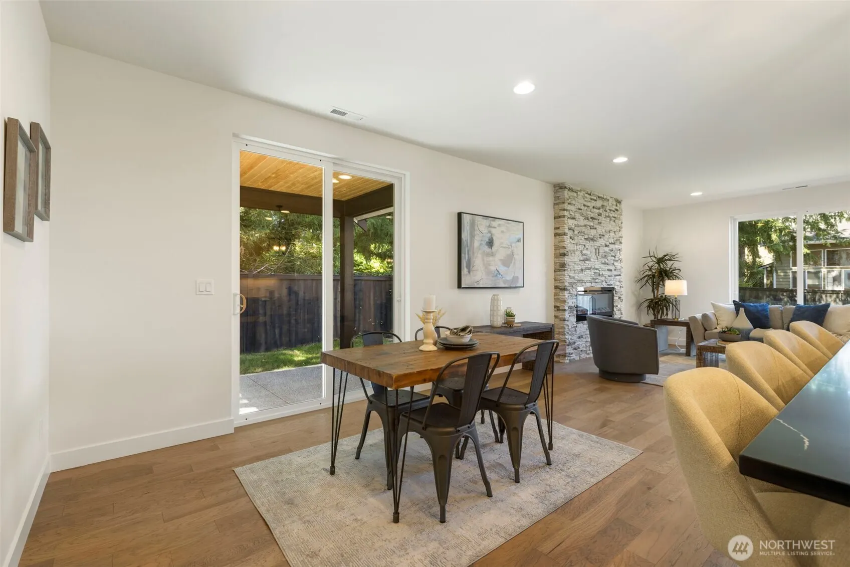 13332 Lake Road , Lynnwood, WA 98087