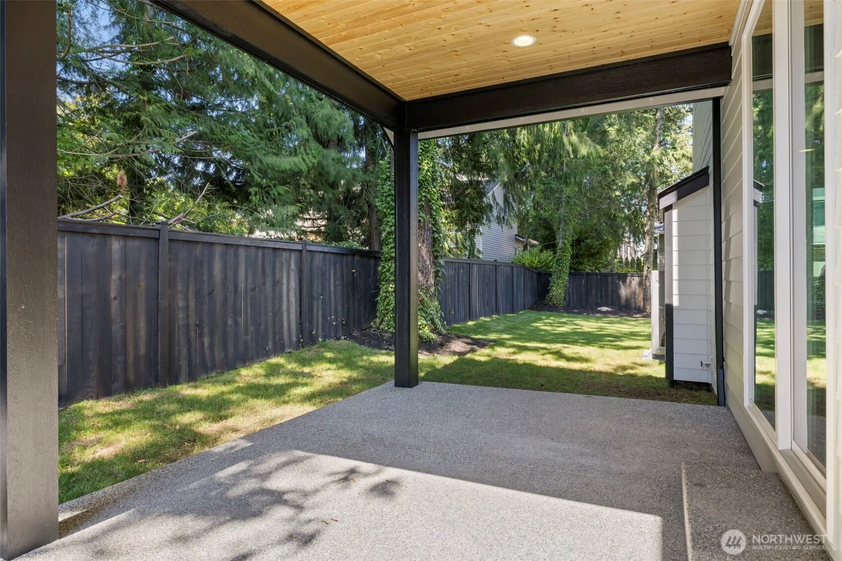 13332 Lake Road , Lynnwood, WA 98087