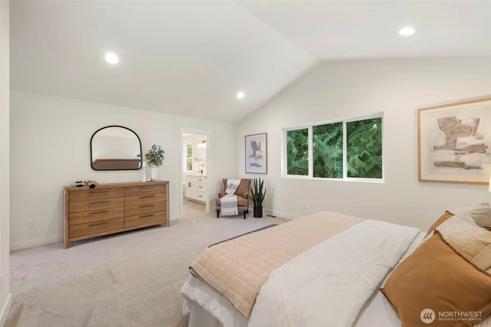 13332 Lake Road , Lynnwood, WA 98087