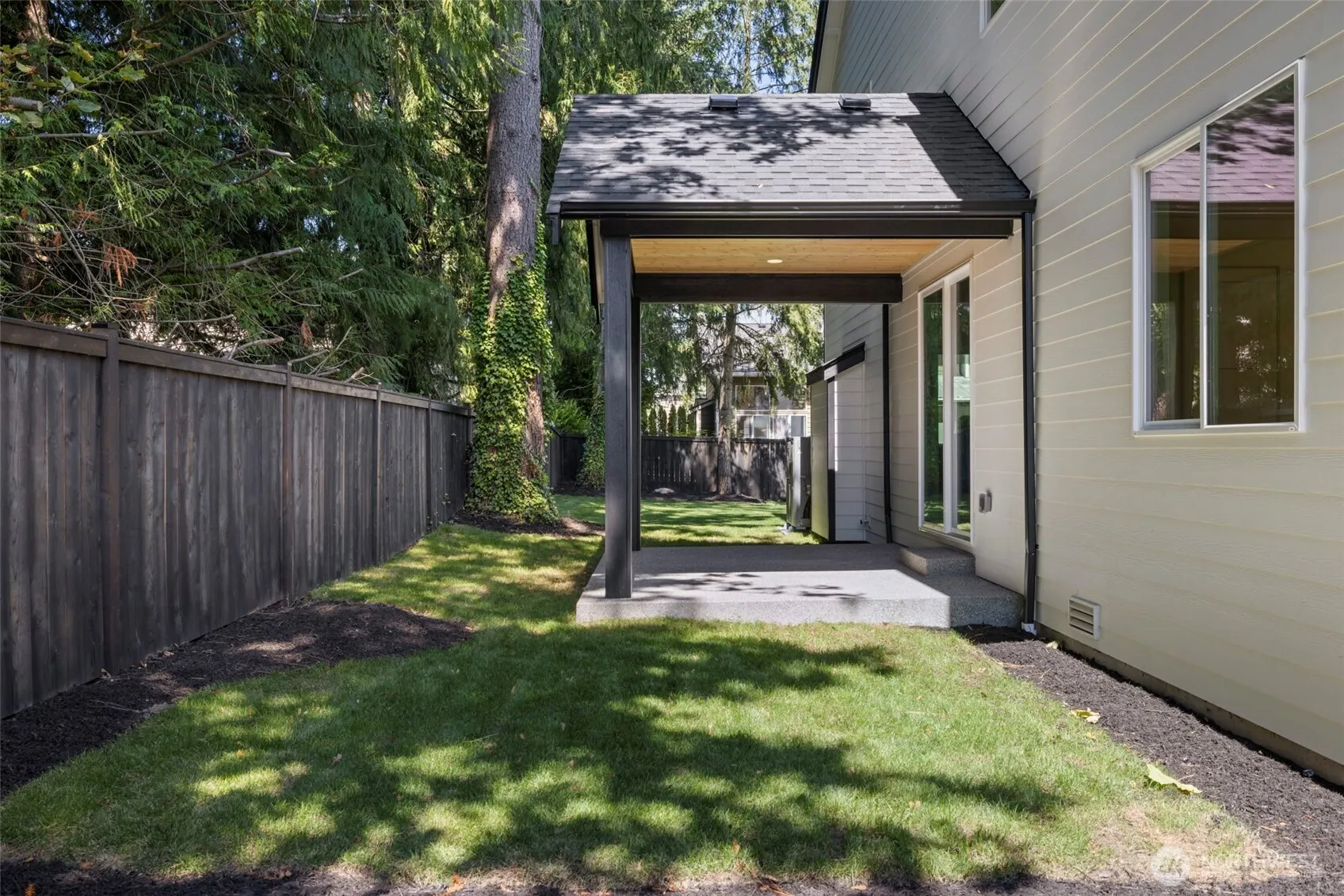13332 Lake Road , Lynnwood, WA 98087