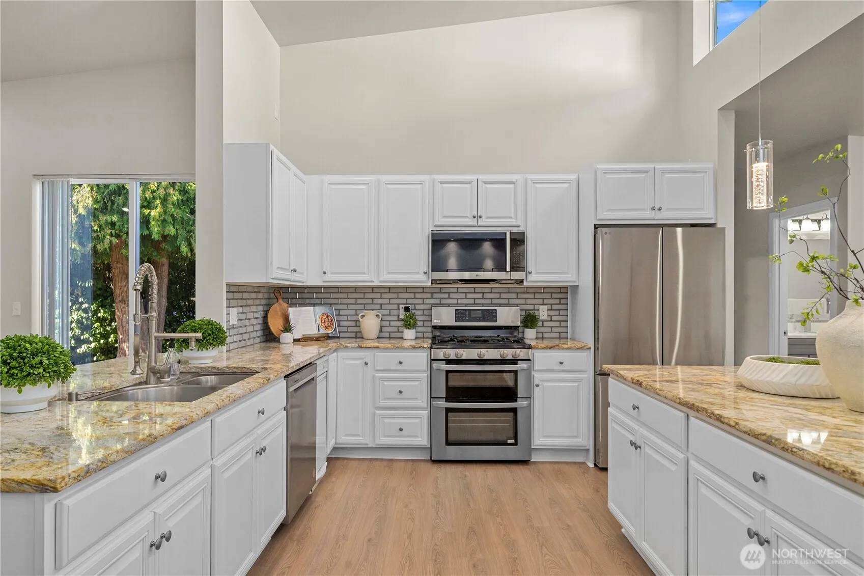 23635 41st Avenue S, Kent, WA 98032