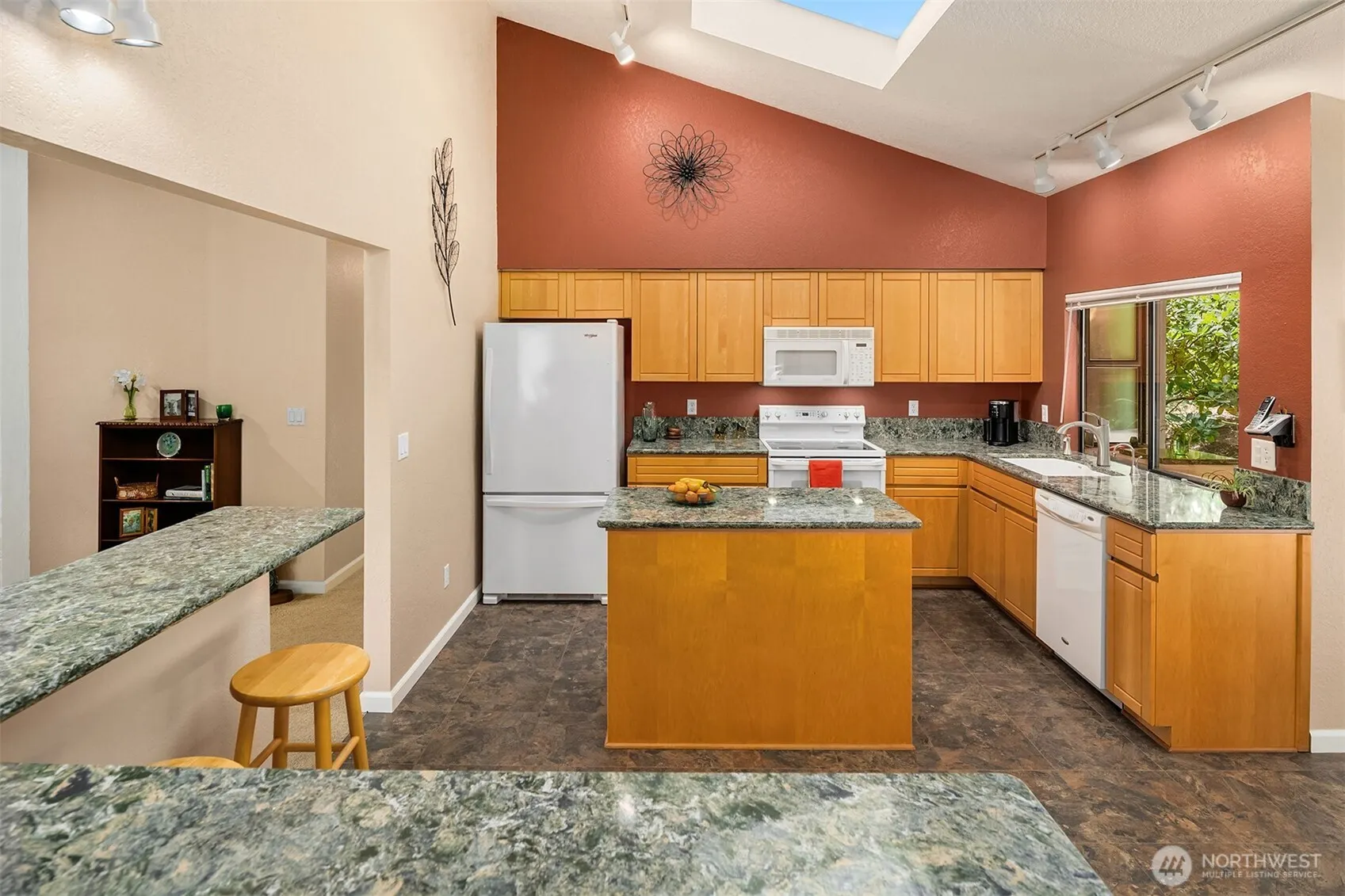 18939 NE 20th Court , Redmond, WA 98052