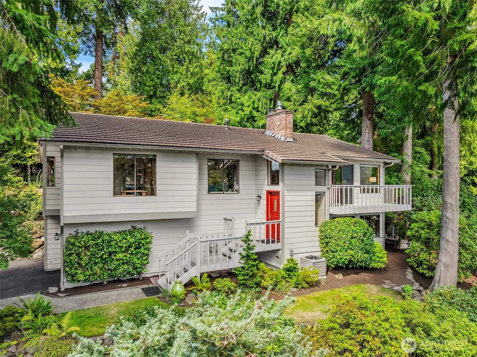 18939 NE 20th Court , Redmond, WA 98052