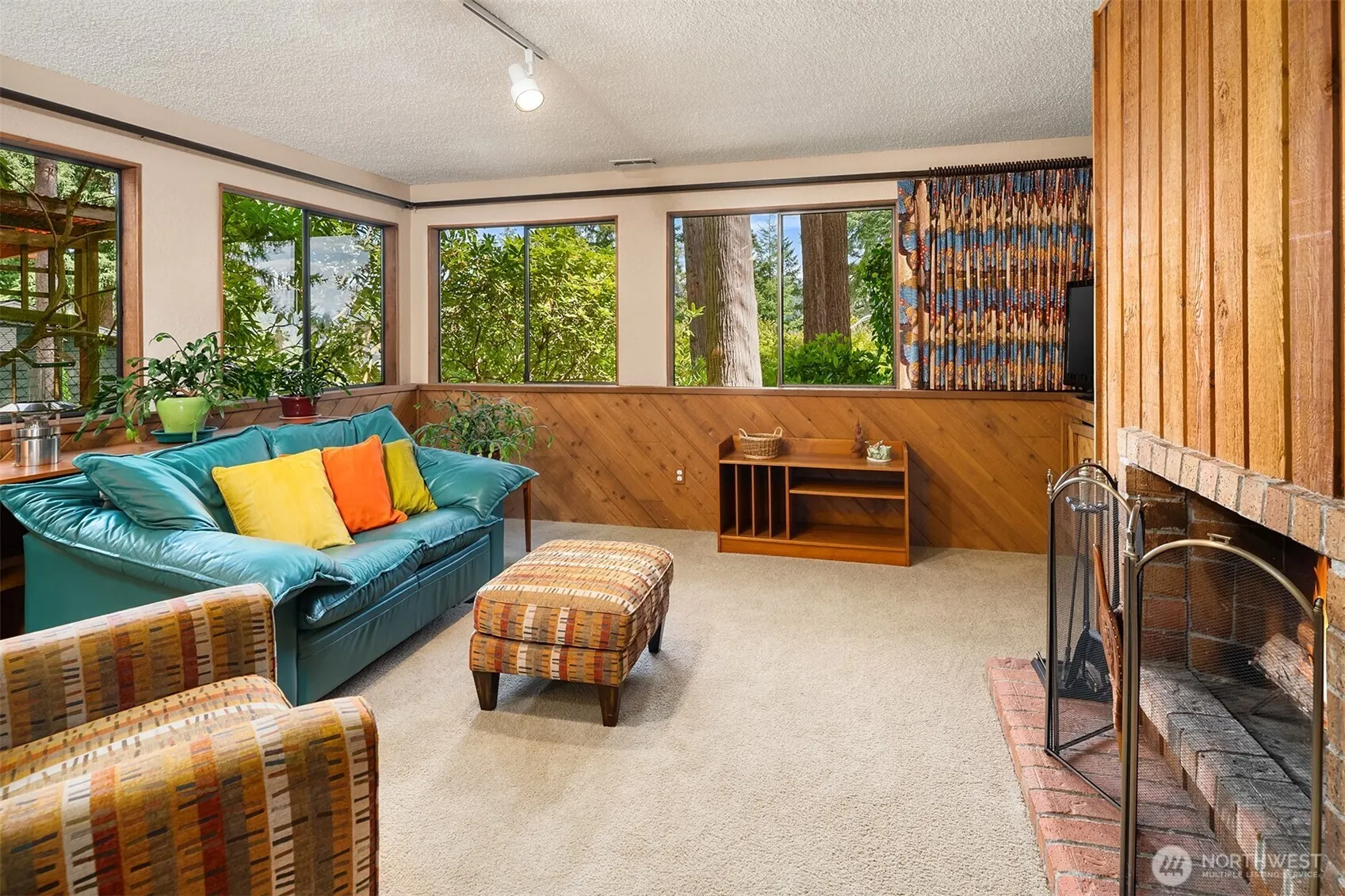 18939 NE 20th Court , Redmond, WA 98052