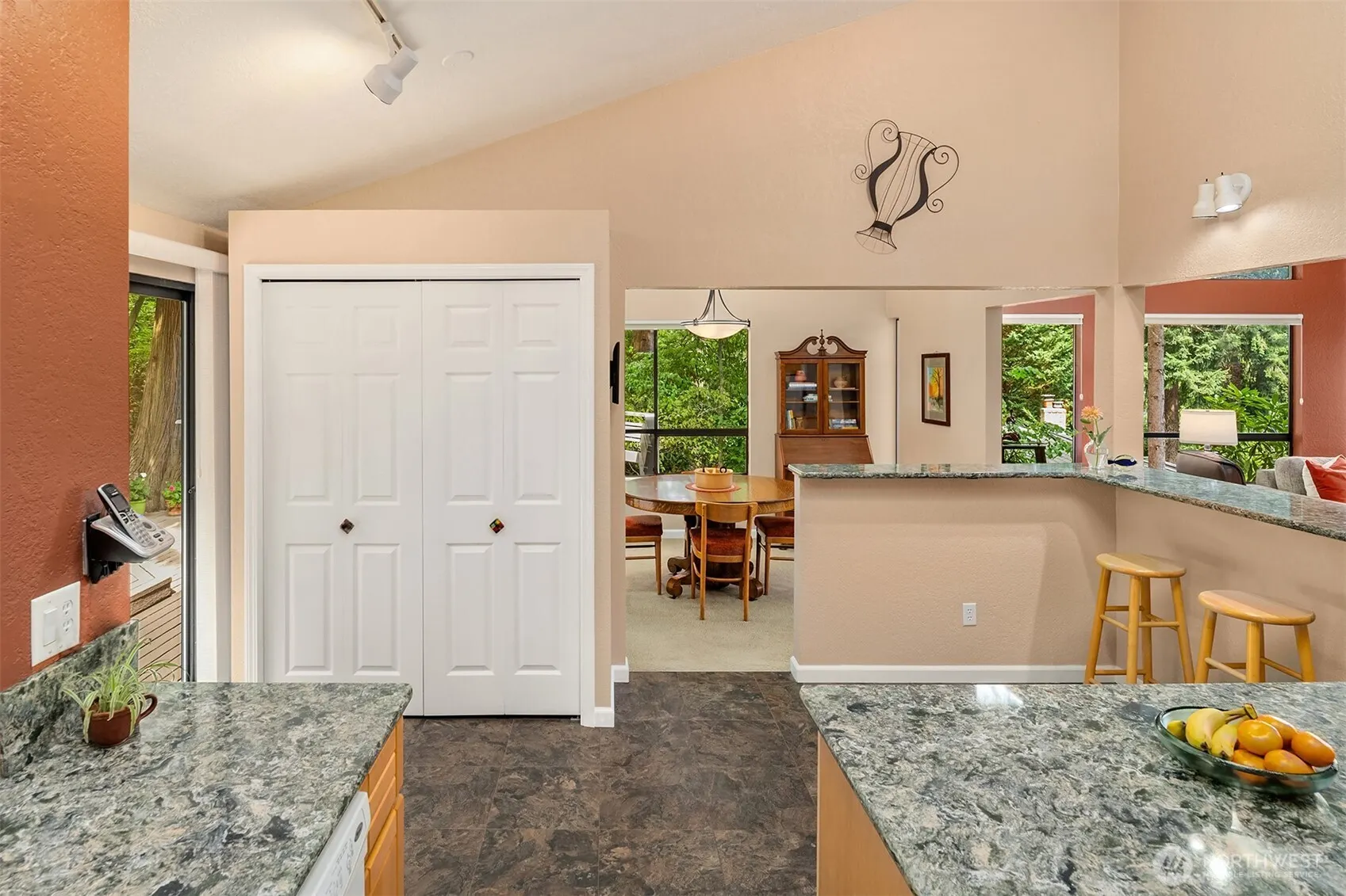 18939 NE 20th Court , Redmond, WA 98052