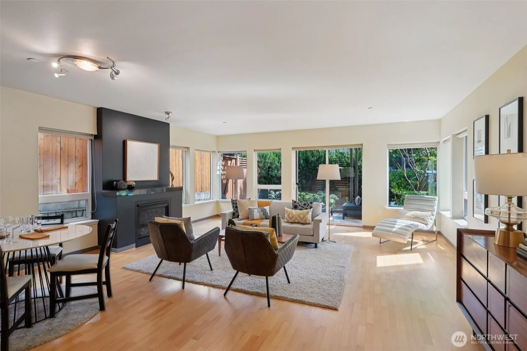 4217 Fremont Avenue N #2, Seattle, WA 98103
