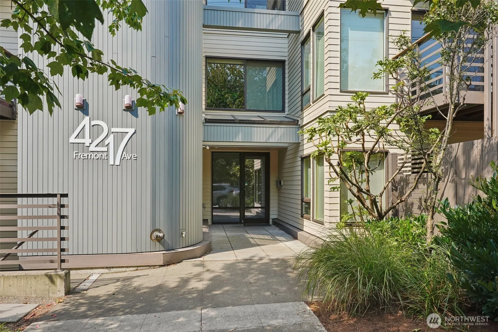 4217 Fremont Avenue N #2, Seattle, WA 98103