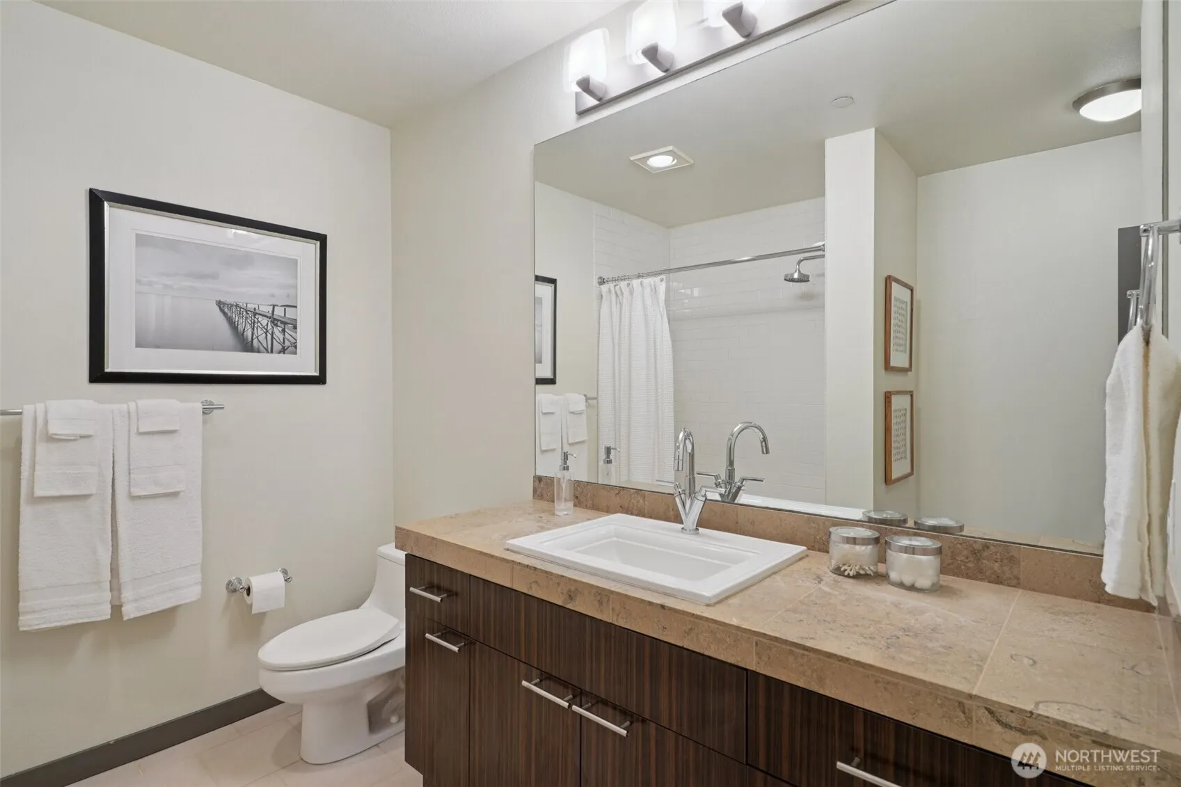 4217 Fremont Avenue N #2, Seattle, WA 98103
