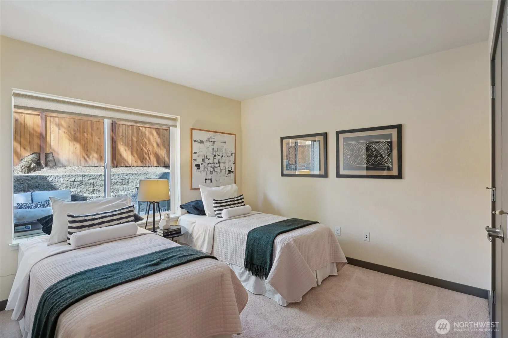 4217 Fremont Avenue N #2, Seattle, WA 98103