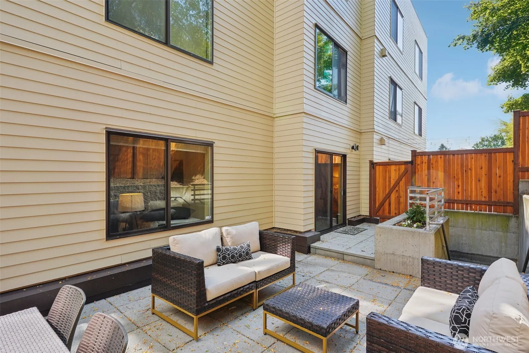 4217 Fremont Avenue N #2, Seattle, WA 98103
