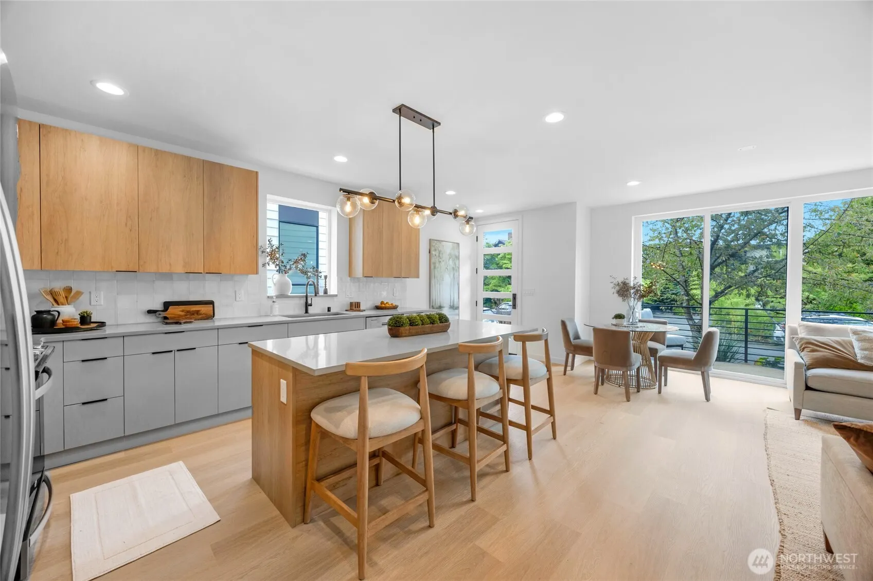 922 16th Avenue #A, Seattle, WA 98122