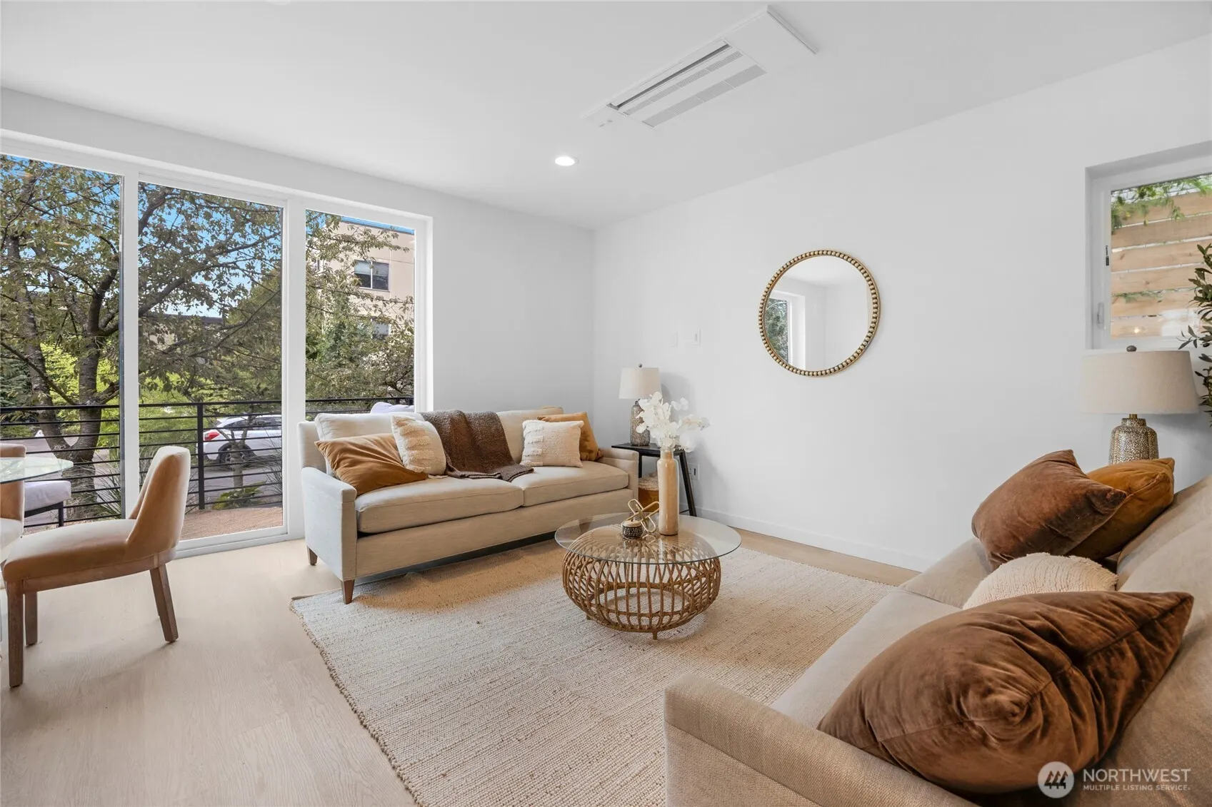 922 16th Avenue #A, Seattle, WA 98122