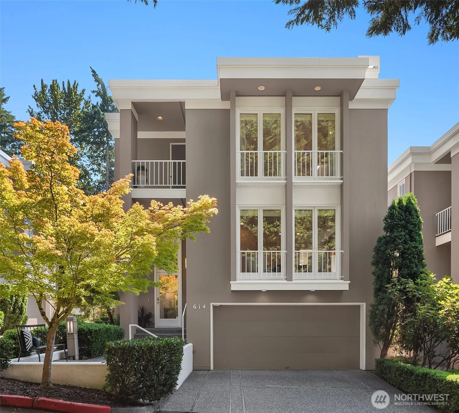 614 Bellevue Way SE #C1, Bellevue, WA 98004