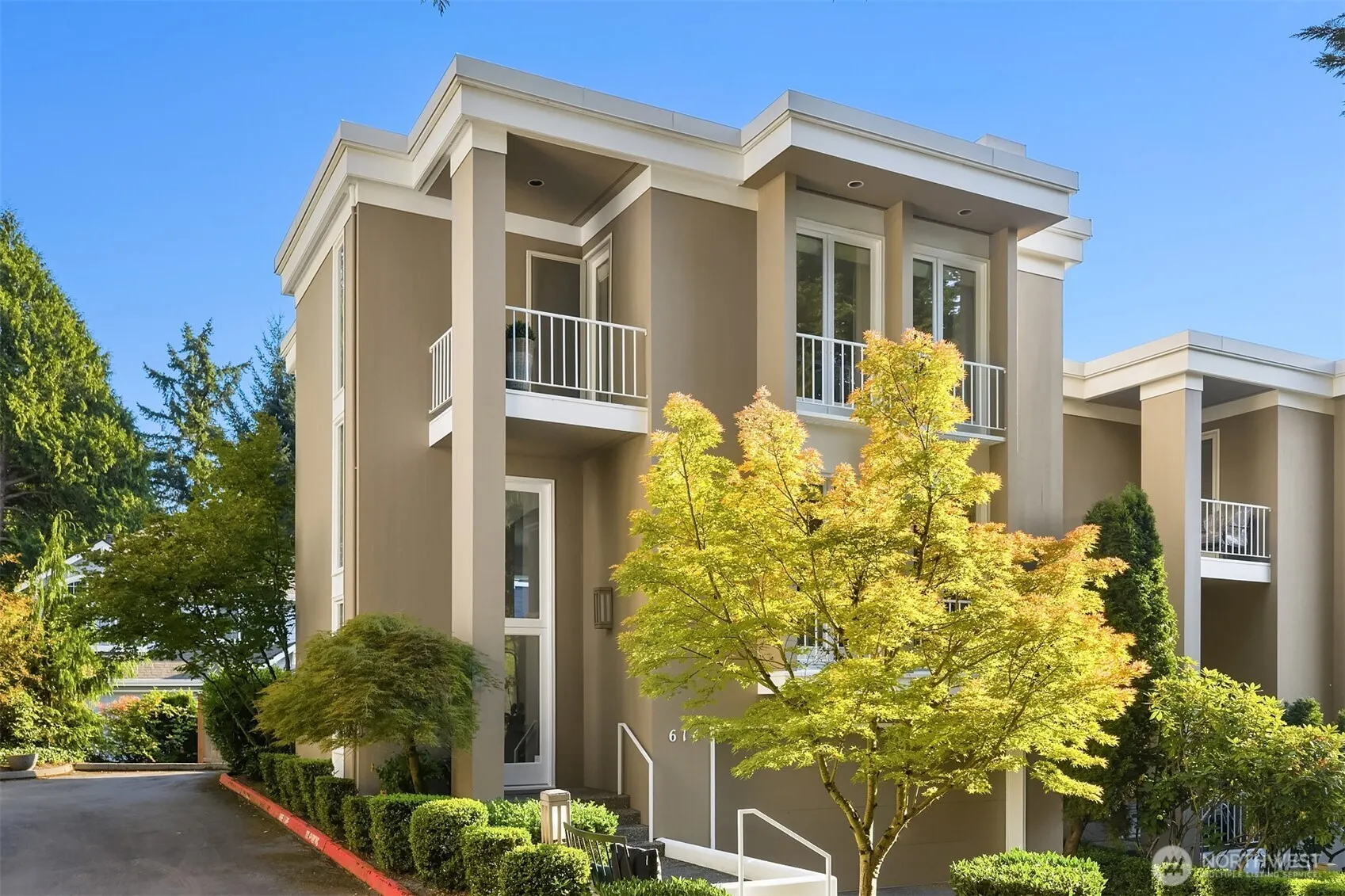 614 Bellevue Way SE #C1, Bellevue, WA 98004
