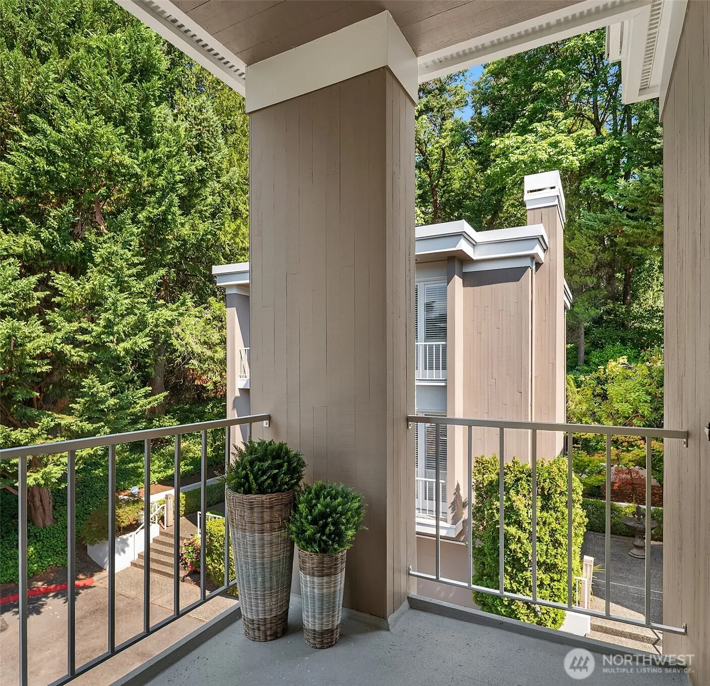 614 Bellevue Way SE #C1, Bellevue, WA 98004
