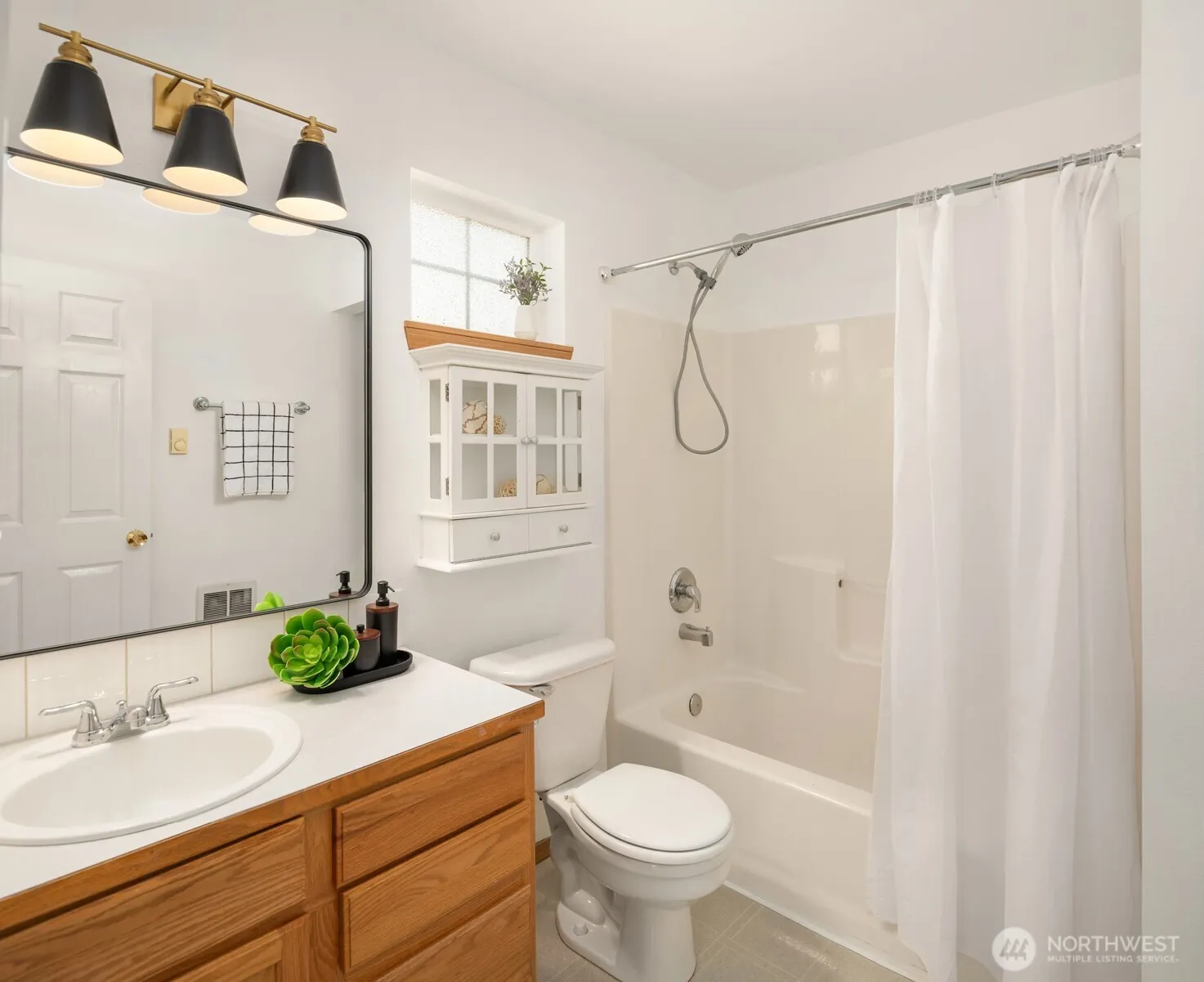 1231 NE 135th Street #D, Seattle, WA 98125