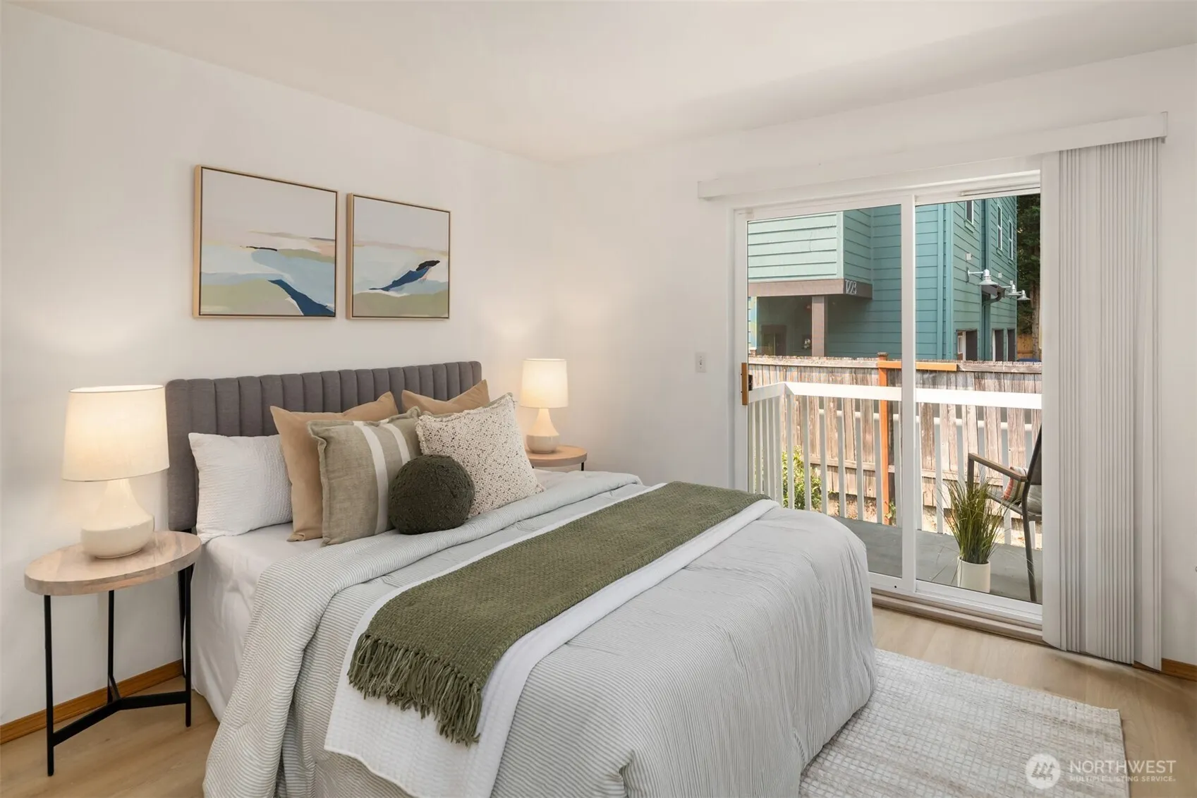 1231 NE 135th Street #D, Seattle, WA 98125