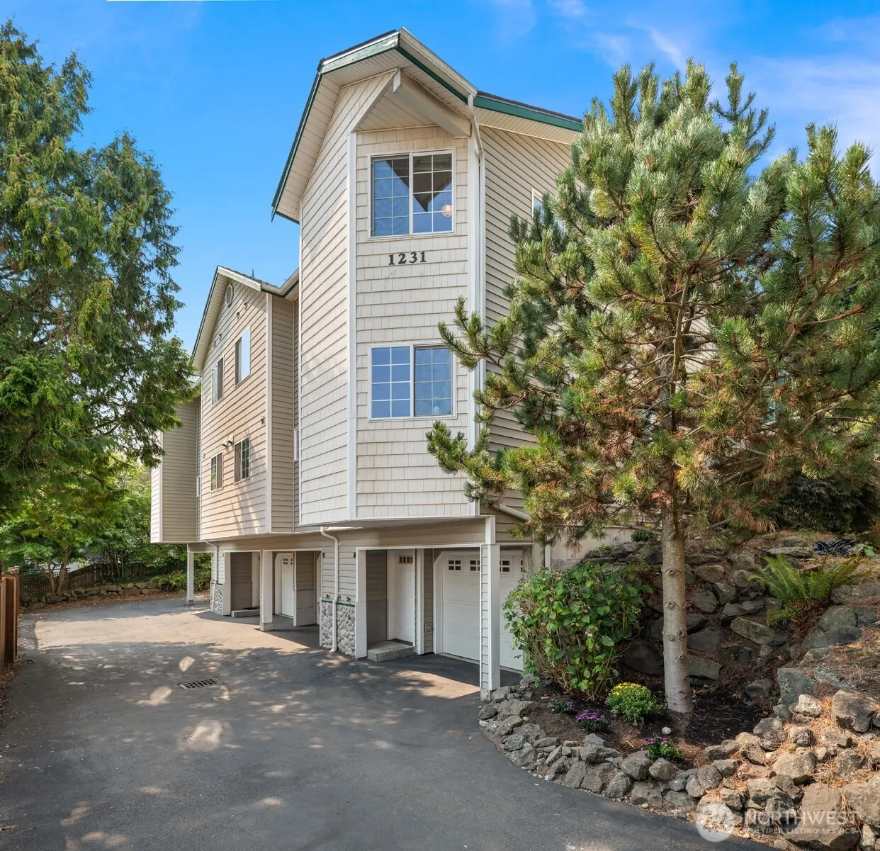 1231 NE 135th Street #D, Seattle, WA 98125