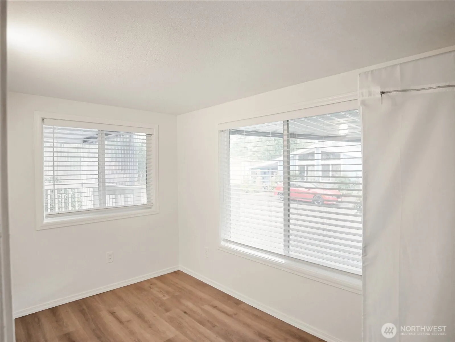 415 Lakeview Road #F16, Lynnwood, WA 98087