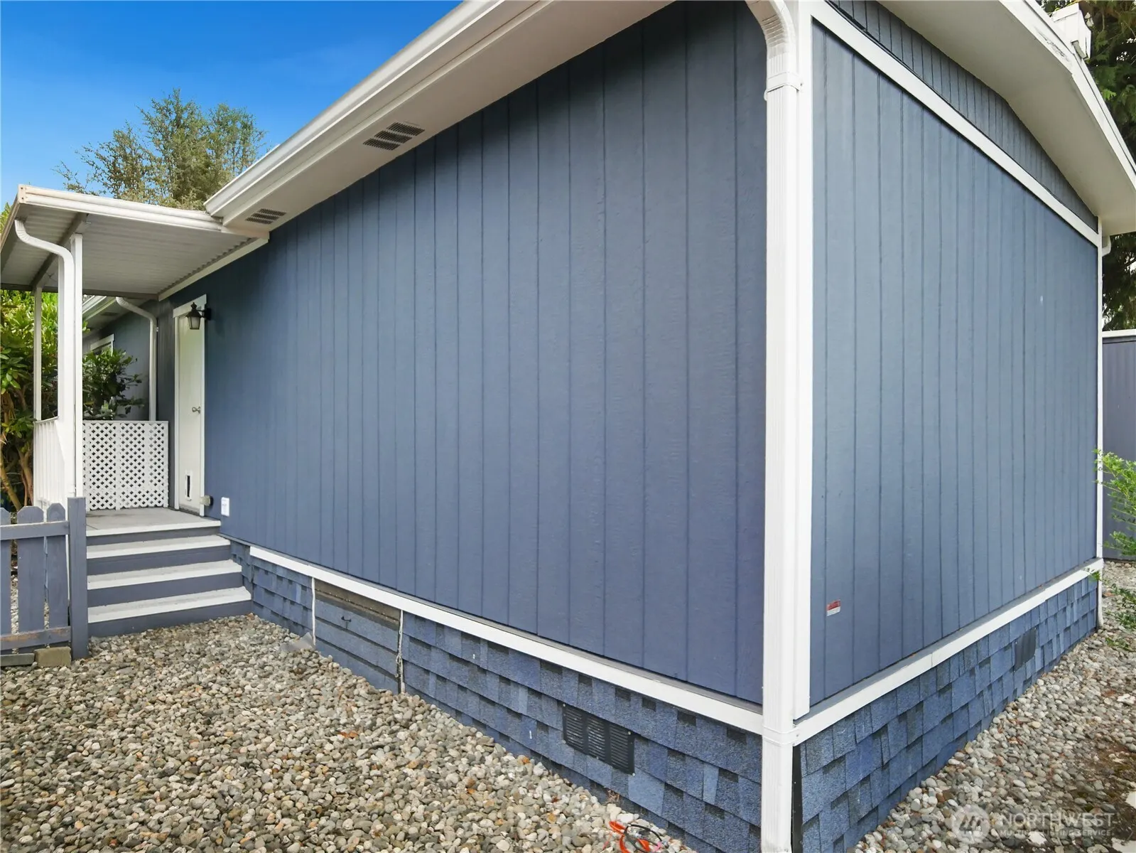 415 Lakeview Road #F16, Lynnwood, WA 98087