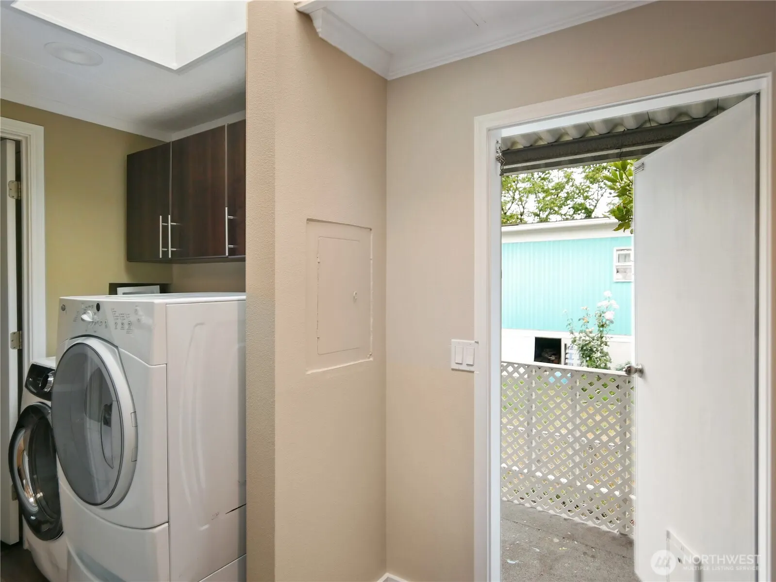 415 Lakeview Road #F16, Lynnwood, WA 98087