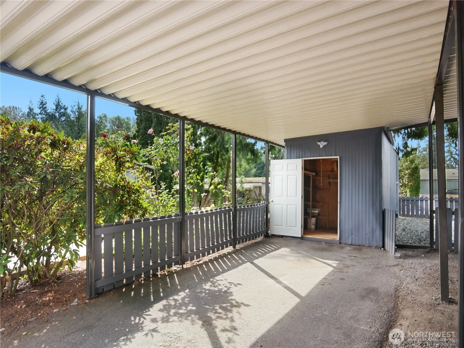 415 Lakeview Road #F16, Lynnwood, WA 98087