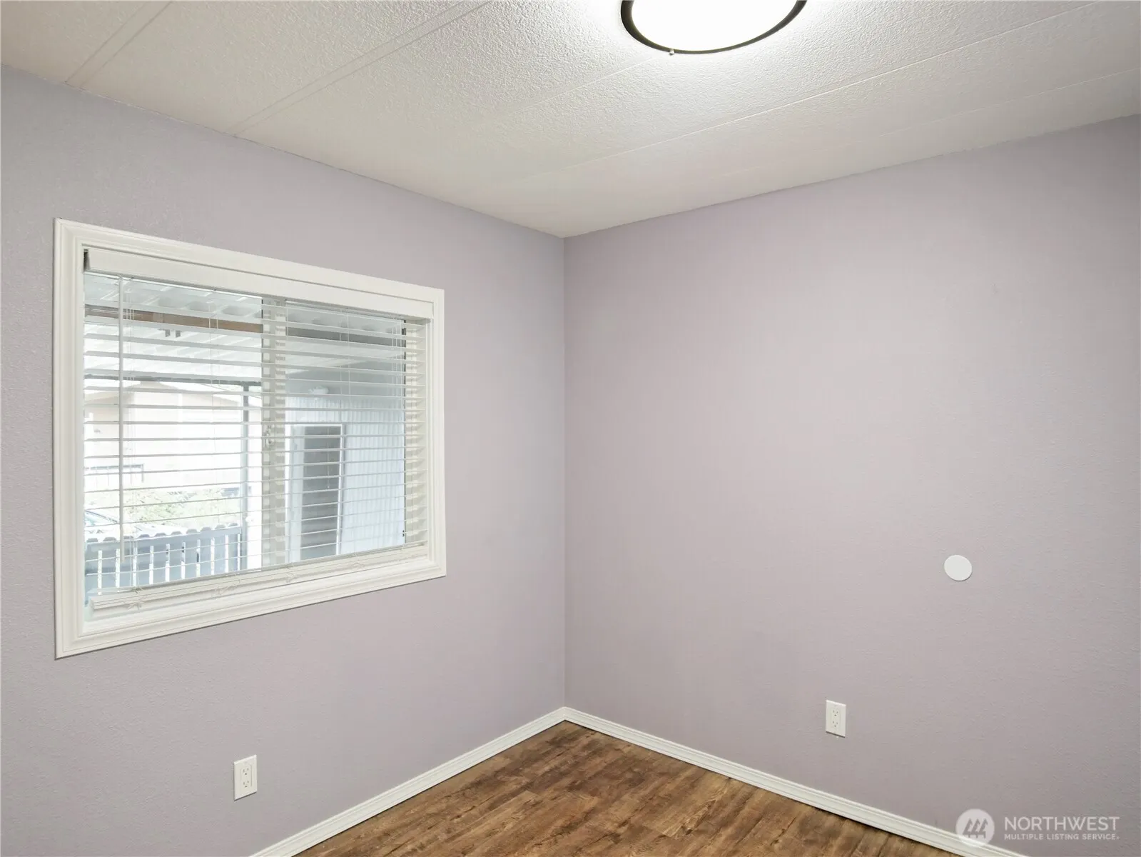 415 Lakeview Road #F16, Lynnwood, WA 98087
