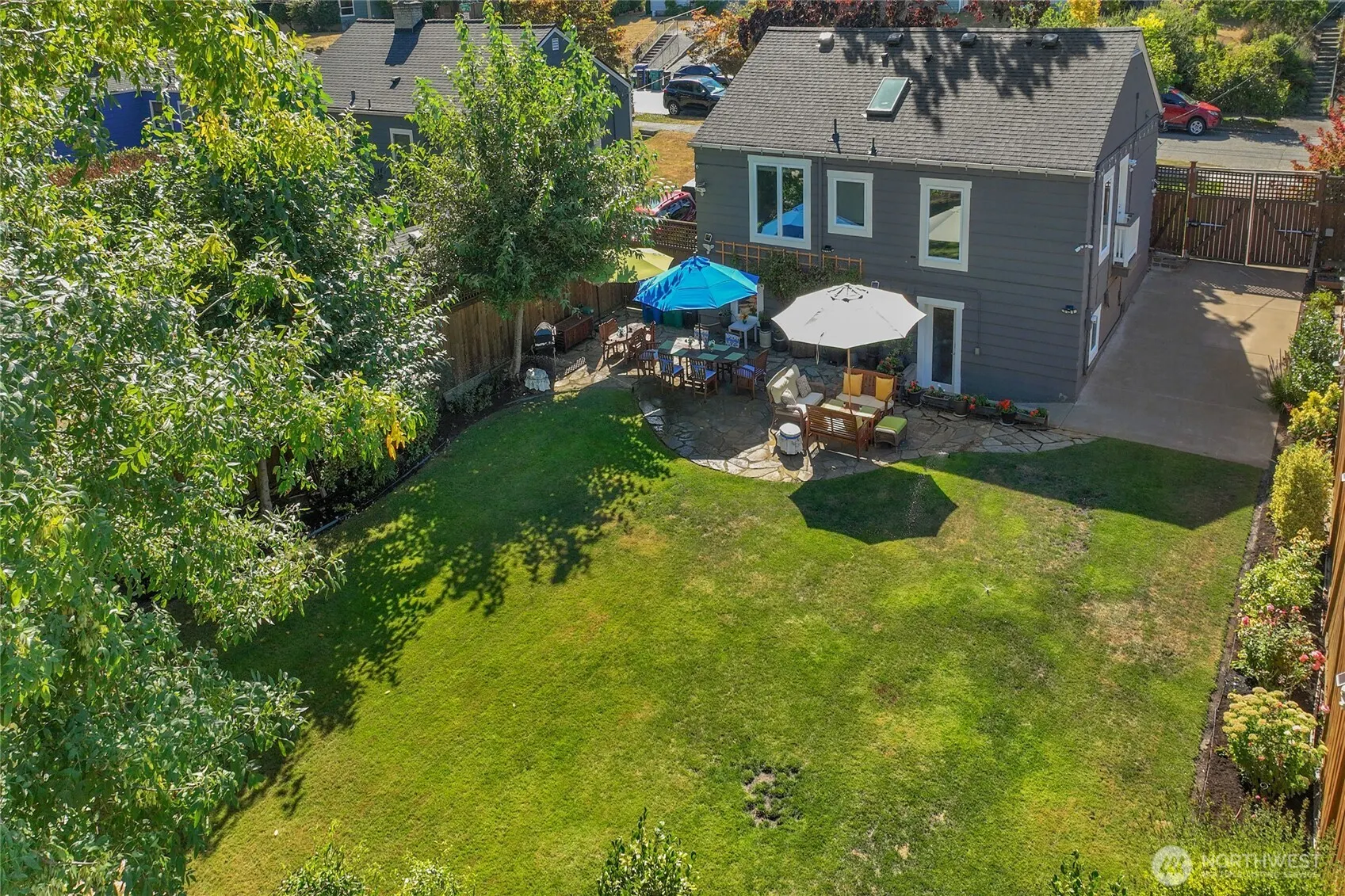 4220 49th Avenue S, Seattle, WA 98118