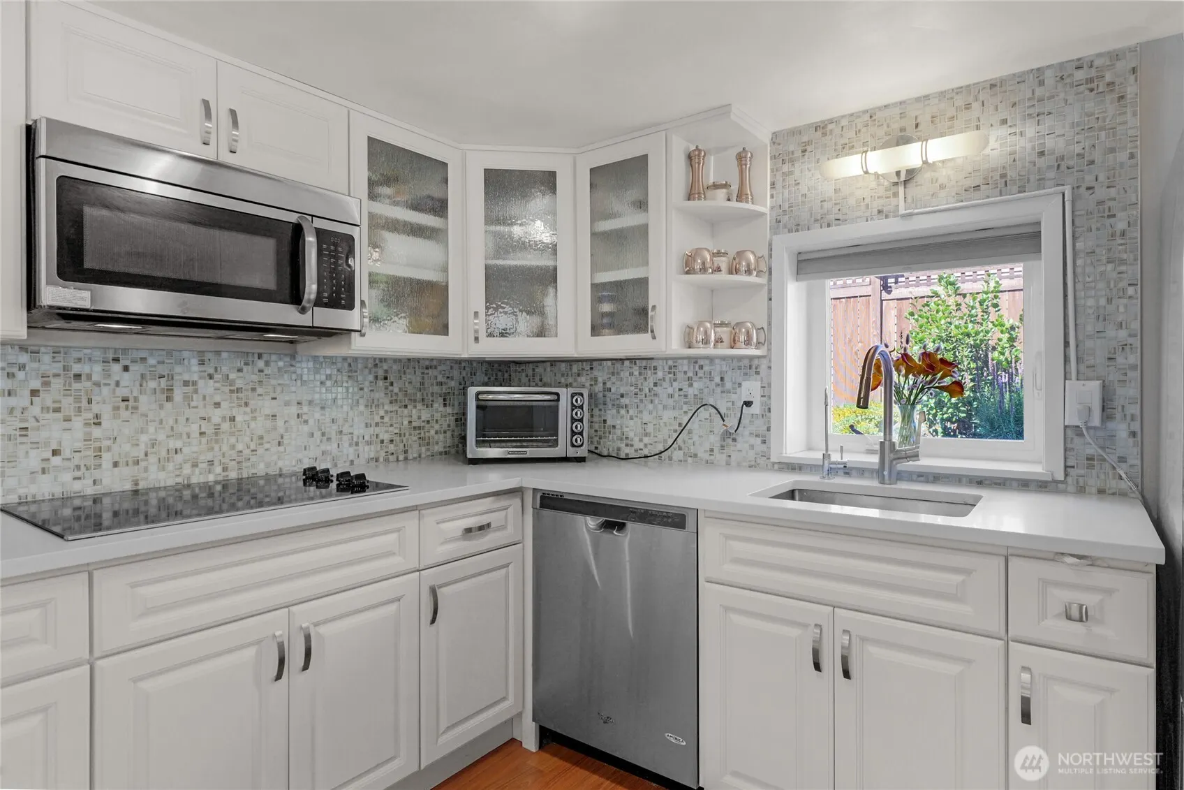 4220 49th Avenue S, Seattle, WA 98118