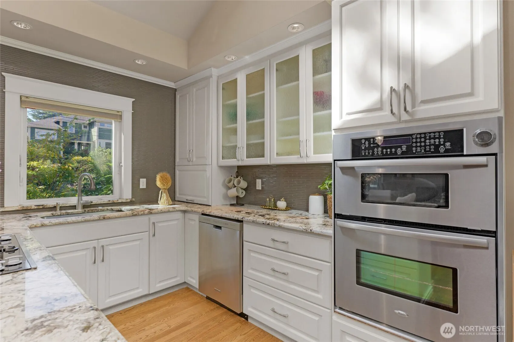 4220 49th Avenue S, Seattle, WA 98118