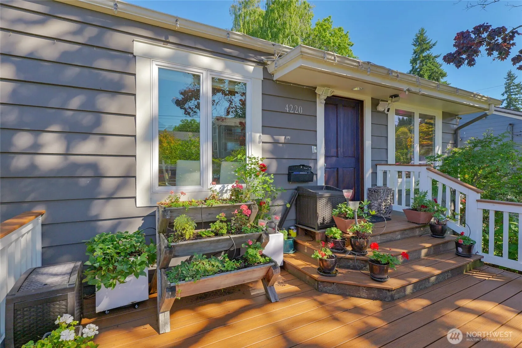 4220 49th Avenue S, Seattle, WA 98118
