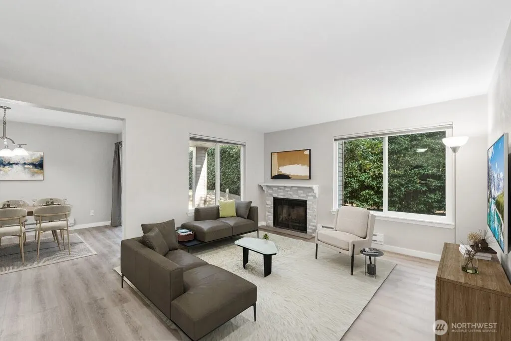 14717 NE 44th Pl #R7, Bellevue, WA 98007